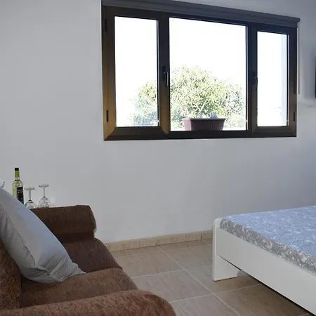 Yaiza Homestay